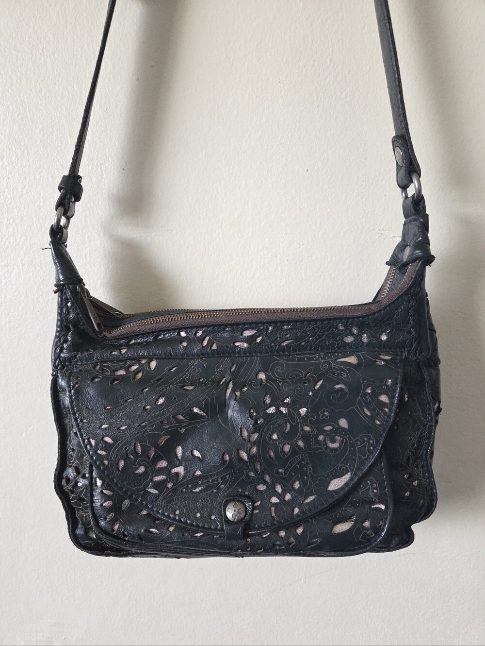 Patricia Nash Handtooled Cutout Black Italian Leather Crossbody Bag Silver Inlay
